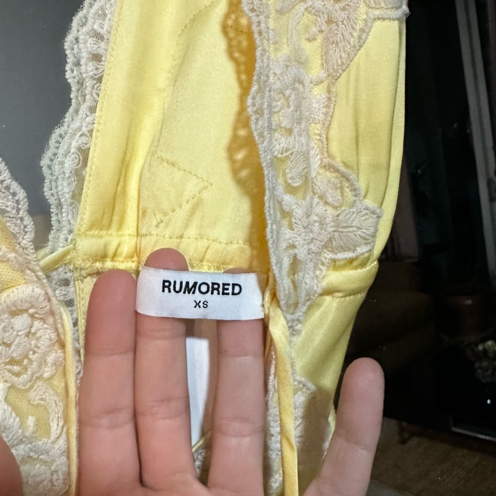 Rumored Yellow Dress with Cream Lace - Picture 10 of 10